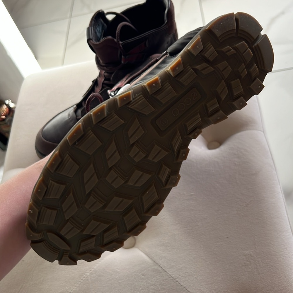 For Man Gore-Tex waterproof & breathable (very popular)
• High-quality leather - Picture 4 of 7